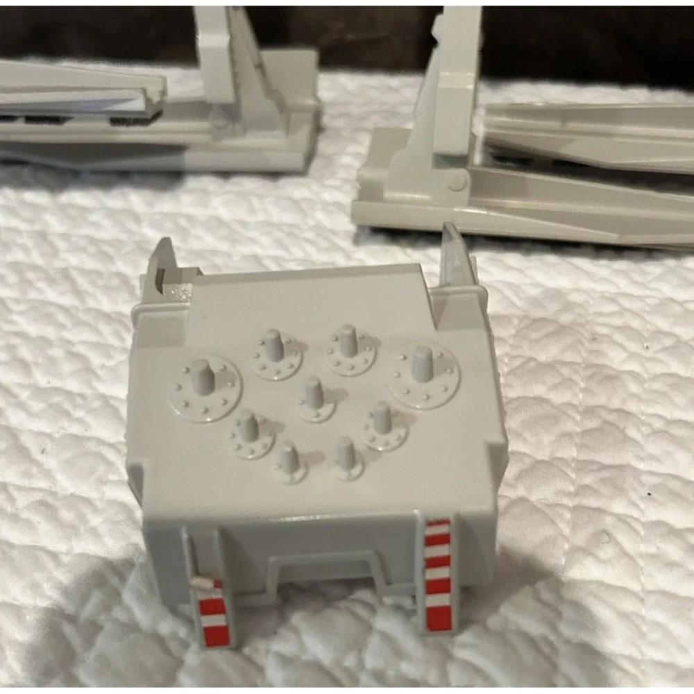 Vintage Robotix Parts Lot Replacement 1984, Walker‎